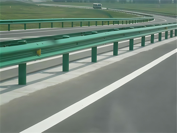 楚雄高速护栏板守护安全广泛应用于多个行业
